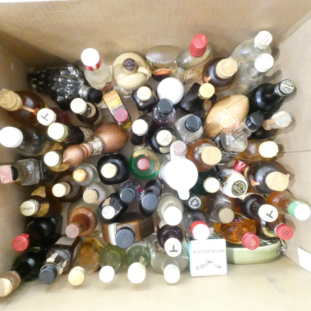 MINI BOTTLES Image 1++