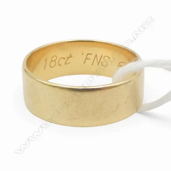 18CT ladies (6mm wide) WEDDER, 3.5gms SIZE K