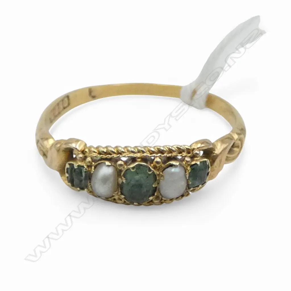 VICTORIAN 18CT GOLD EMERALD AND PEARL RING 1.74gms SIZE P Image 1++