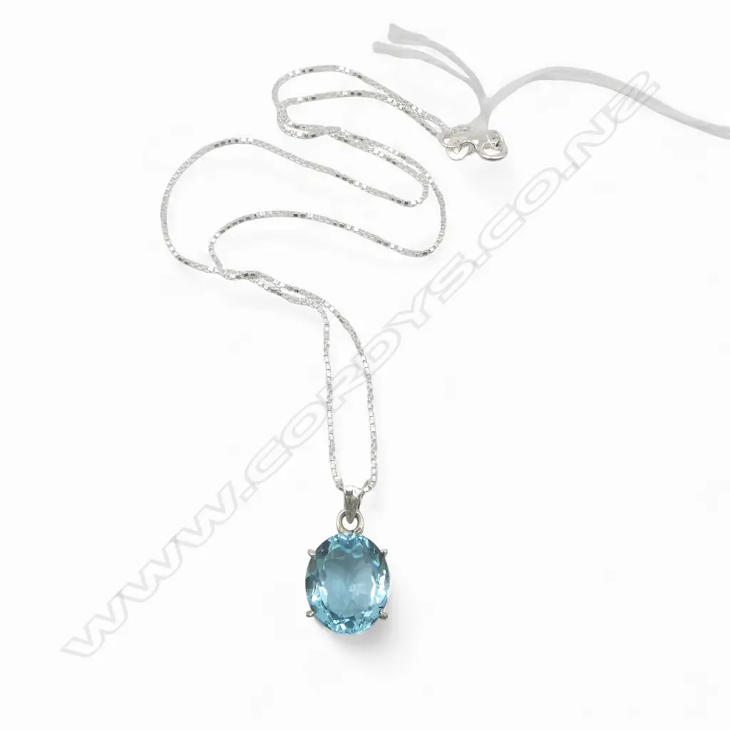 SILVER & BLUE TOPAZ PENDANT on SILVER CHAIN Image 1++