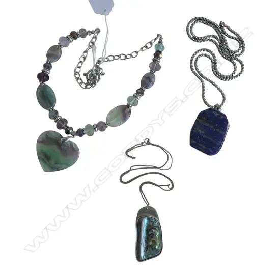 3 PENDANT NECKLACES