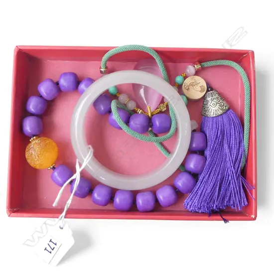 3 PCES ORIENTAL COSTUME JEWELLERY