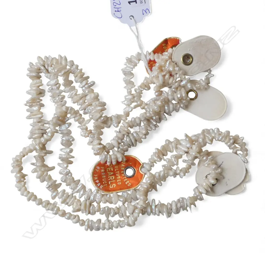 3 STRINGS OF VINTAGE JAPANESE BIWA PEARLS with original labels L.400mm Image 1++