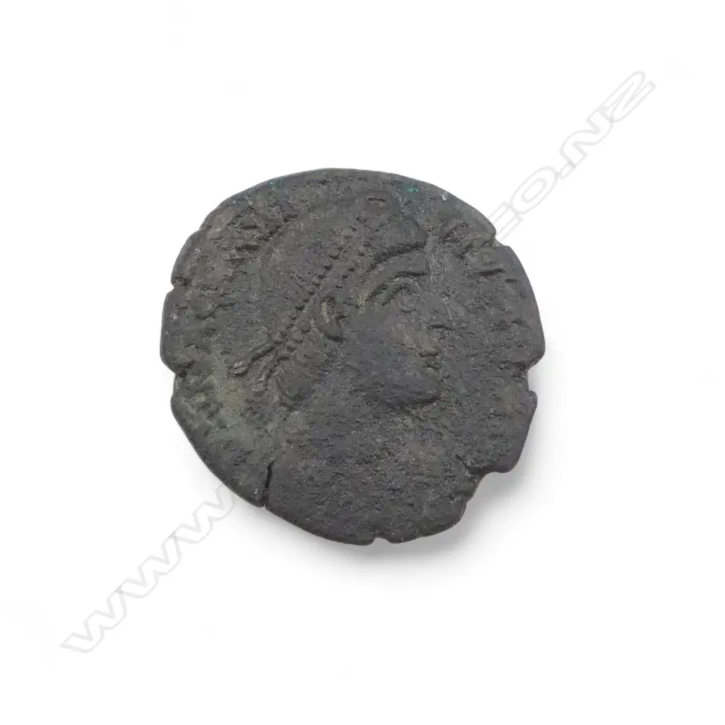ROMAN COIN - MAGNUS MAXIMUS 383-388 A REBEL IN THE WEST Ae 2 Image 1++