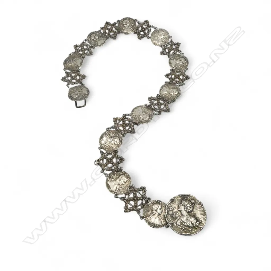 CLASSICAL / ART NOUVEAU SILVER PLATE BELT circular portrait panels of maidens etc Image 1++