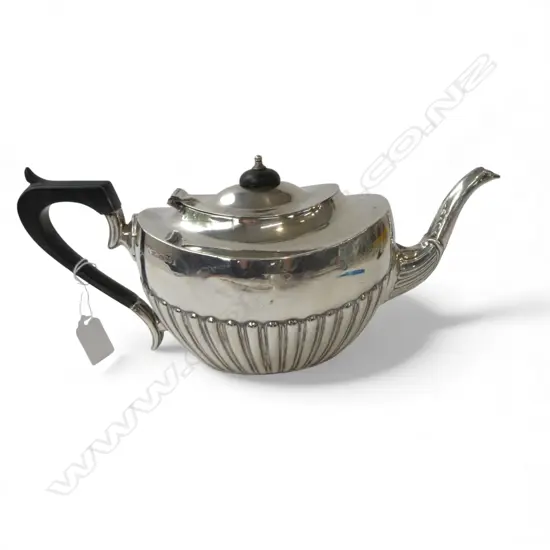 STG SILVER TEAPOT, SHEFFIELD 1900, 492gms