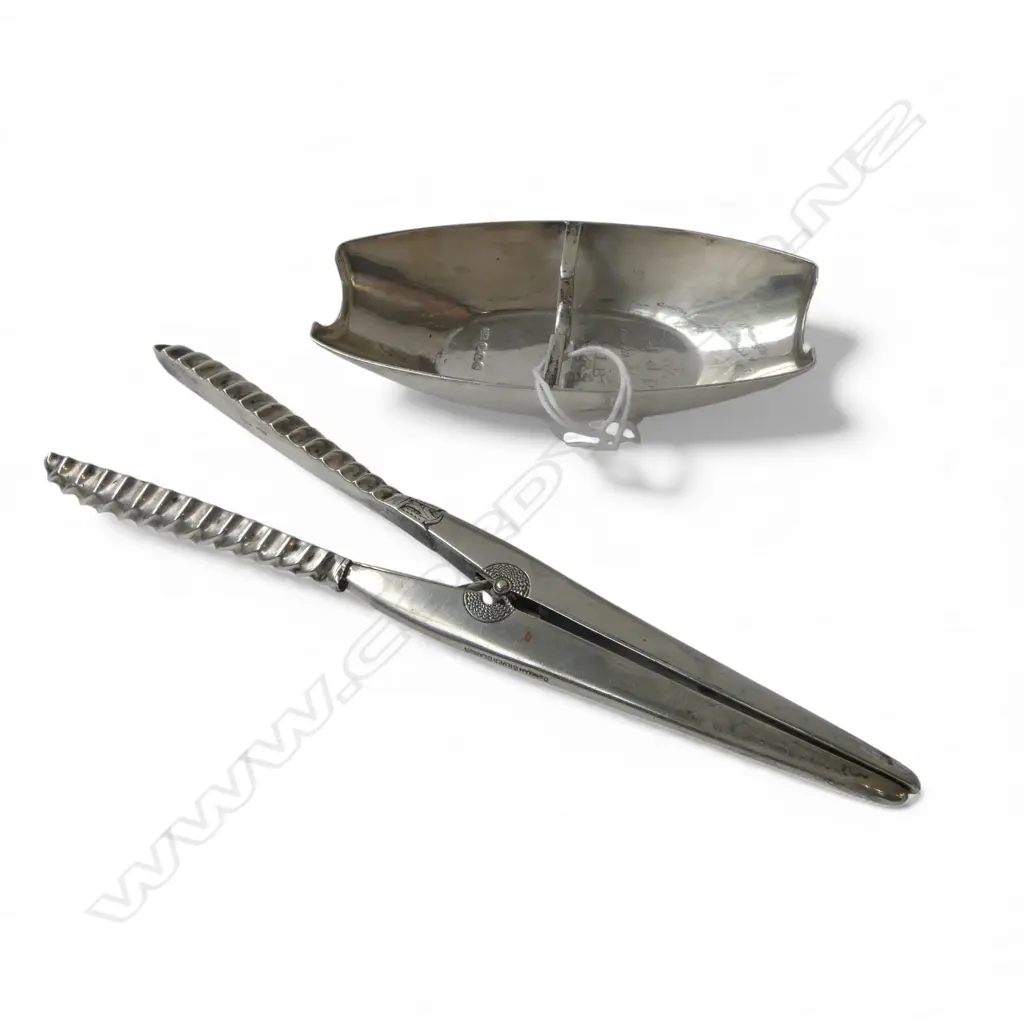 STG SILVER  'GERMAN SILVER BLADES' GLOVE STRETCHER HALLMARKS INDISTINCT + STG SILVER ASH TRAY, SHEFFIELD 1895, 101gms TW Image 1++