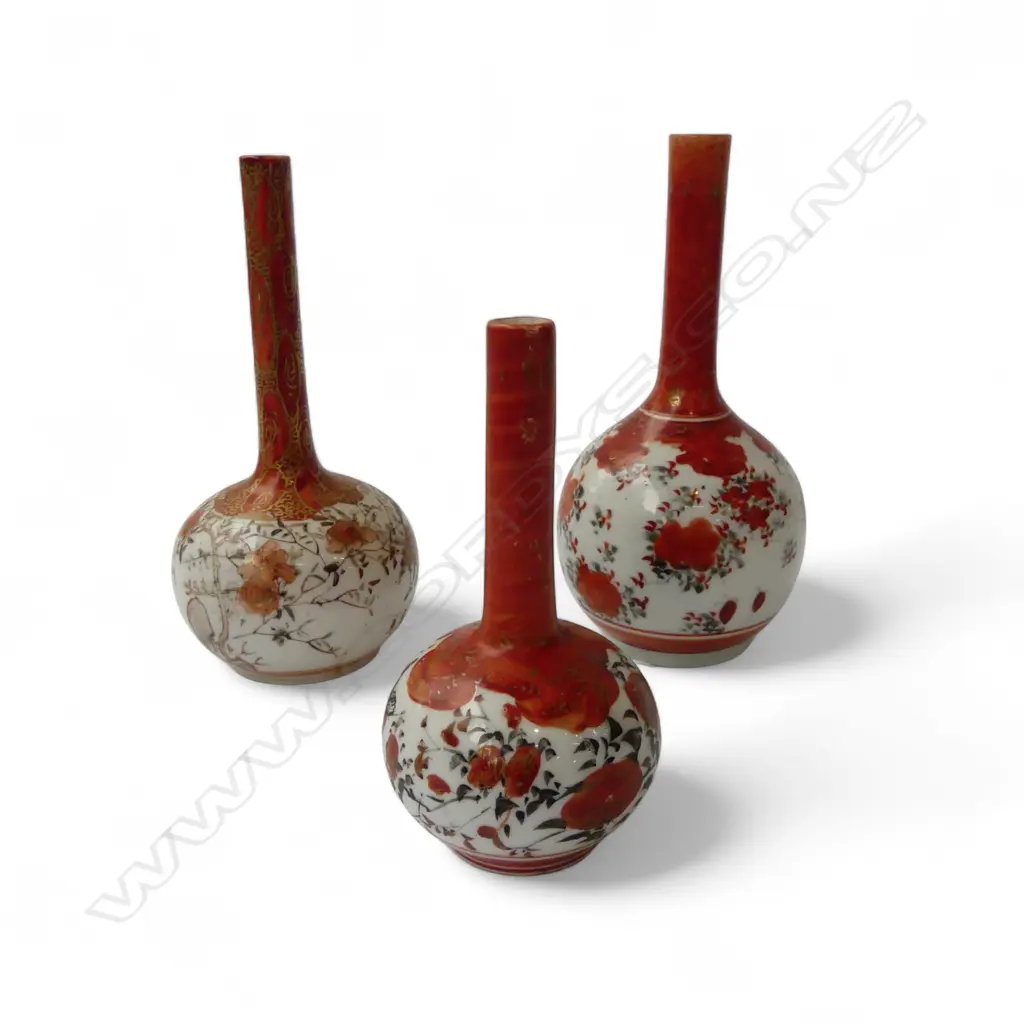 3 KUTANI VASES H.150mm Image 1++