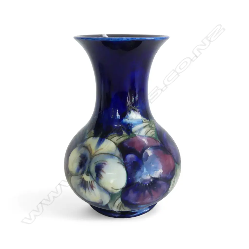 MOORCROFT PANSY VASE H.205mm Image 1++