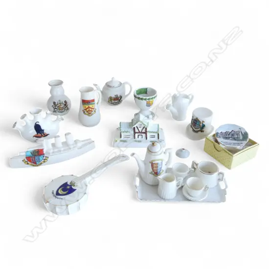 TRAY OF 12PCS SOV CHINA TOP HAT BANJO SHIP L130MM ETC