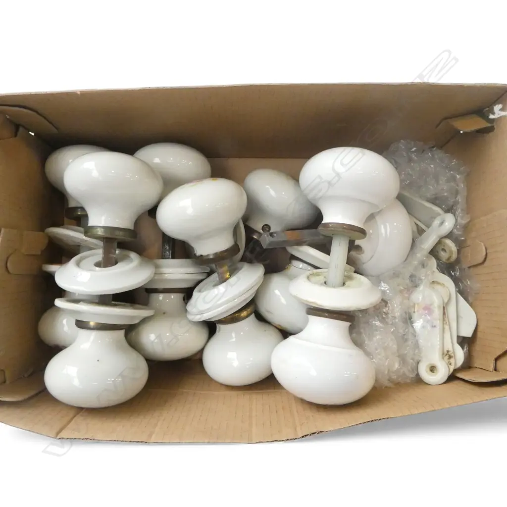 7 NZ MADE CERAMIC DOOR KNOBS + ESCUTCHEON COVERS Image 1++