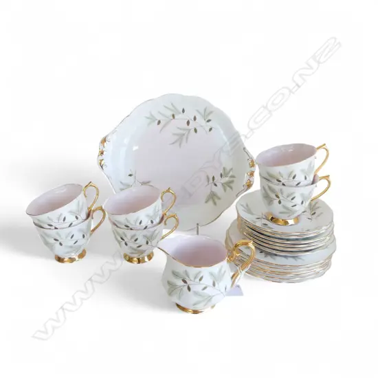 R/A PART TEASET 6CSPS CAKE PLATE& CREAM JUG BRAEMAR PAT