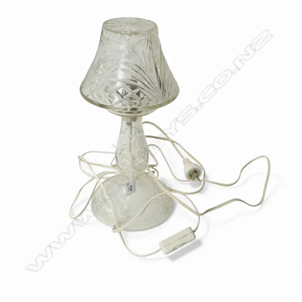 CRYSTAL TABLE LAMP H.350mm, CHIPS AT JUNCTION Image 1++