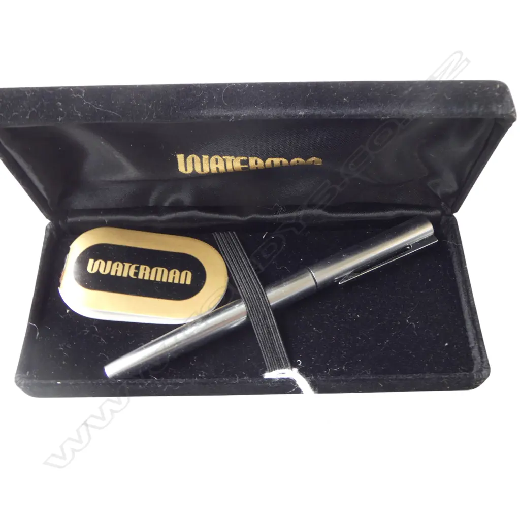 VINTAGE WATERMAN FOUNTIAN PEN WITH LABEL IN CASE UNUSED  Image 1++