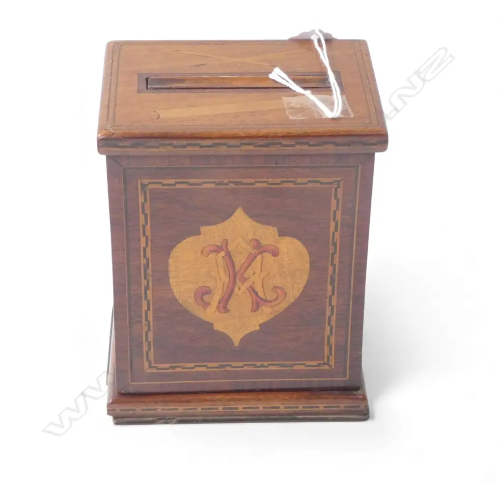 ANTIQUE INLAID CIGARETTE DISPENSER monogram 'AK' 110x85x140mm Image 1++