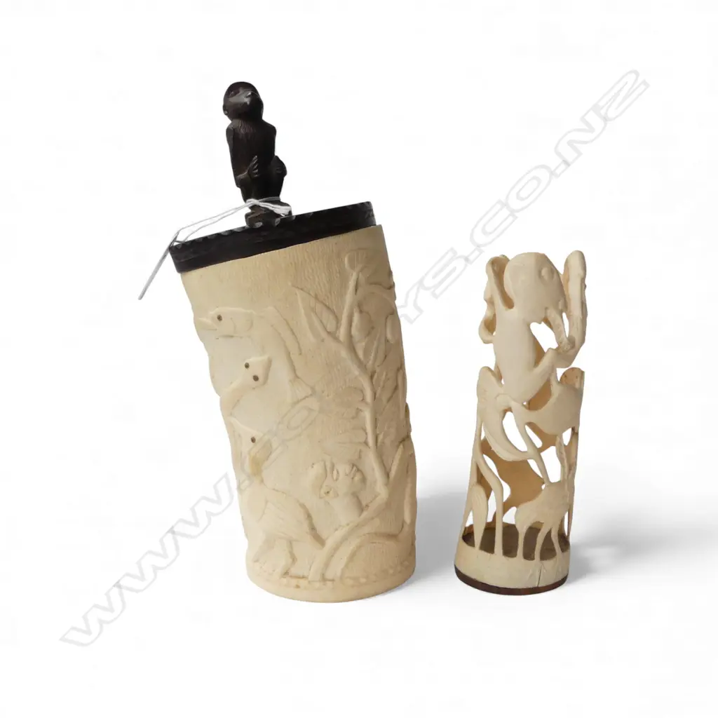 2 CARVED AFRICAN IVORY TUSKS H.245mm Image 1++