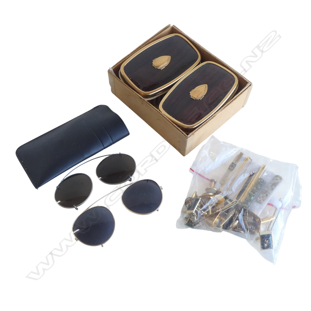ASST. MEN'S CUFFLINKS, TIE PINS, SOME GOLD PLATED, PR VINTAGE CLOTHES BRUSHES & 2 PRS SUNGLASS CLIP-ONS Image 1++