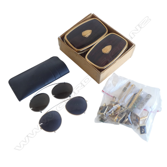 ASST. MEN'S CUFFLINKS, TIE PINS, SOME GOLD PLATED, PR VINTAGE CLOTHES BRUSHES & 2 PRS SUNGLASS CLIP-ONS