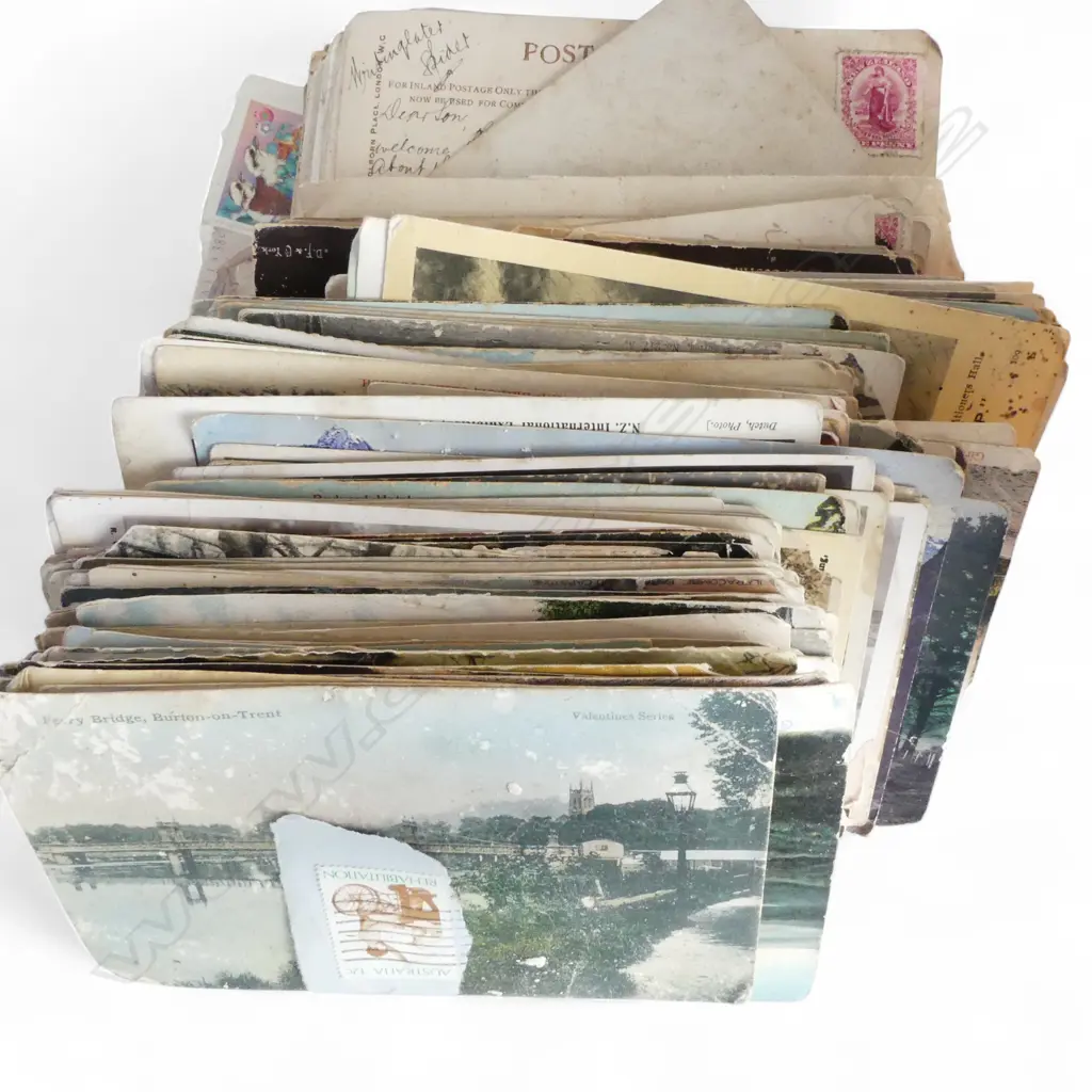 ASSORTED POSTCARDS AND STAMPS Image 1++