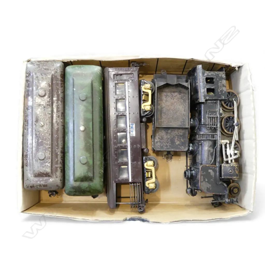 SEKI O GAUGE ELECTRIC ENGINE NO C5185 TENDER & 3 CARRIAGES Image 1++