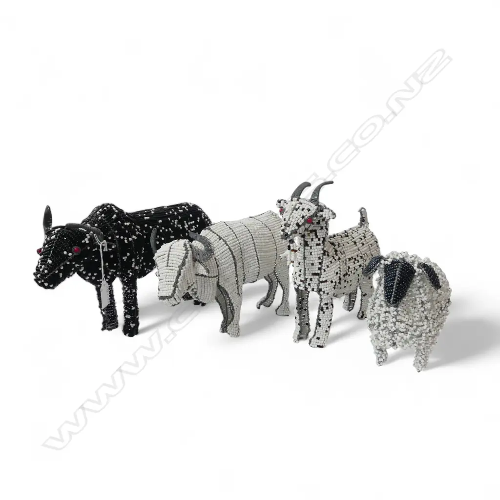 4 AFRICAN BEAD ANIMALS; 2 COWS, GOAT & SHEEP L.360mm Image 1++
