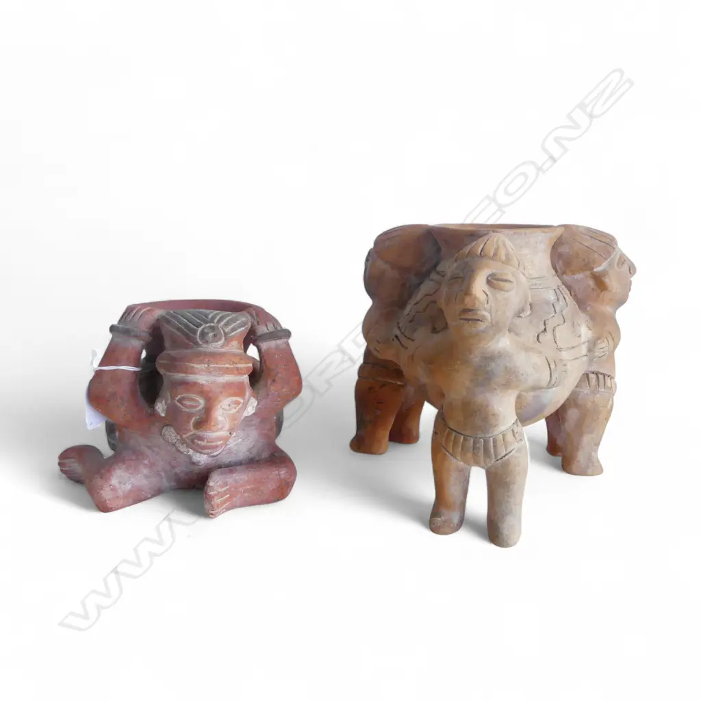 2 SOUTH AMERICAN FIGURAL POTTERY POTS H200MM Image 1++