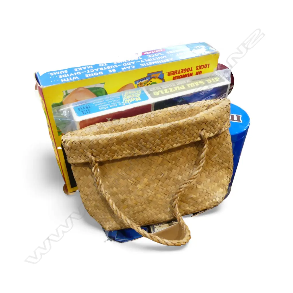 VINTAGE FUN HO SML TRUCKS & TRAILERS, KETE & 2 VINTAGE HOLDSON NZ GAMES Image 1++