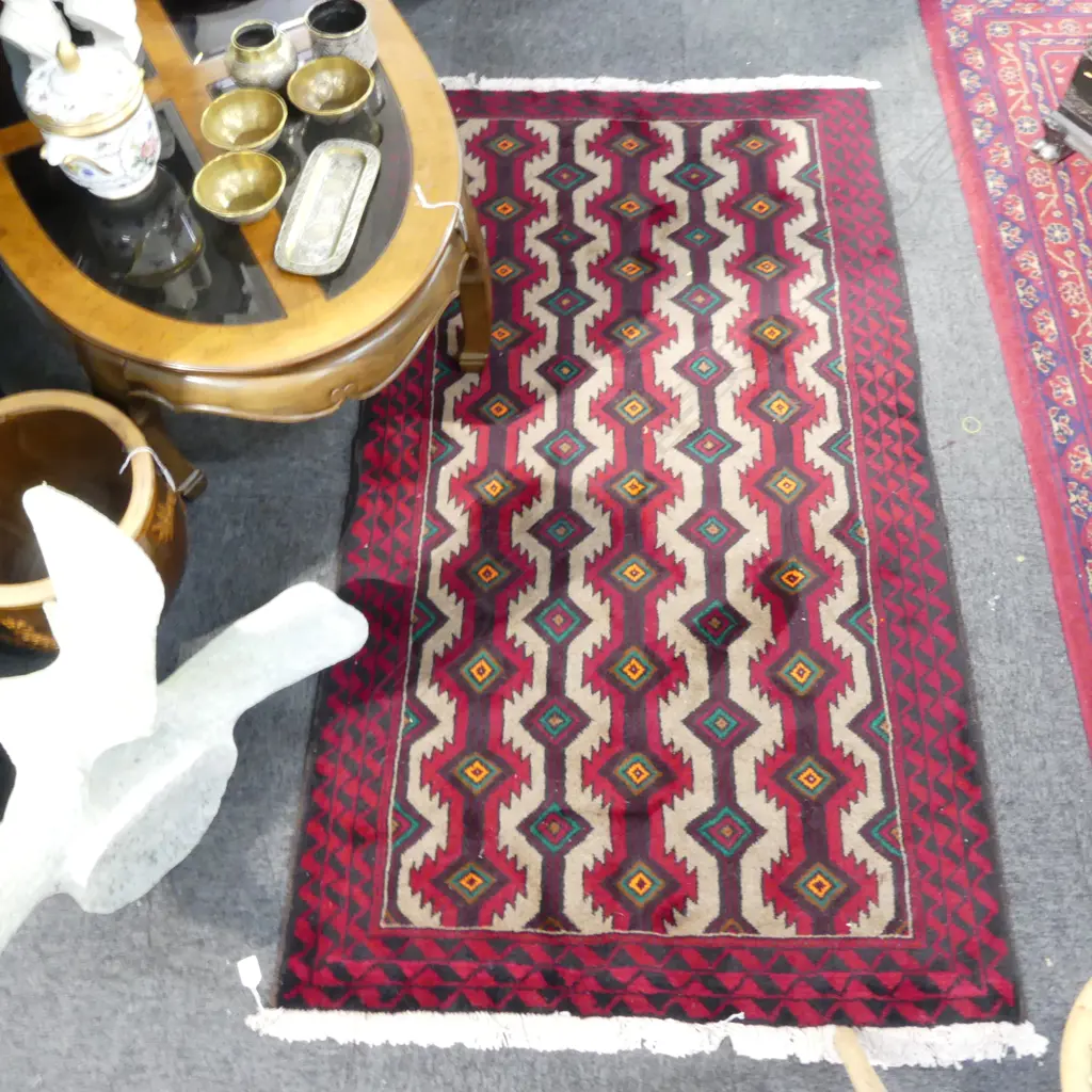 HAND KNOTTED WOOL PILE RUG 1800x1000mm Image 1++