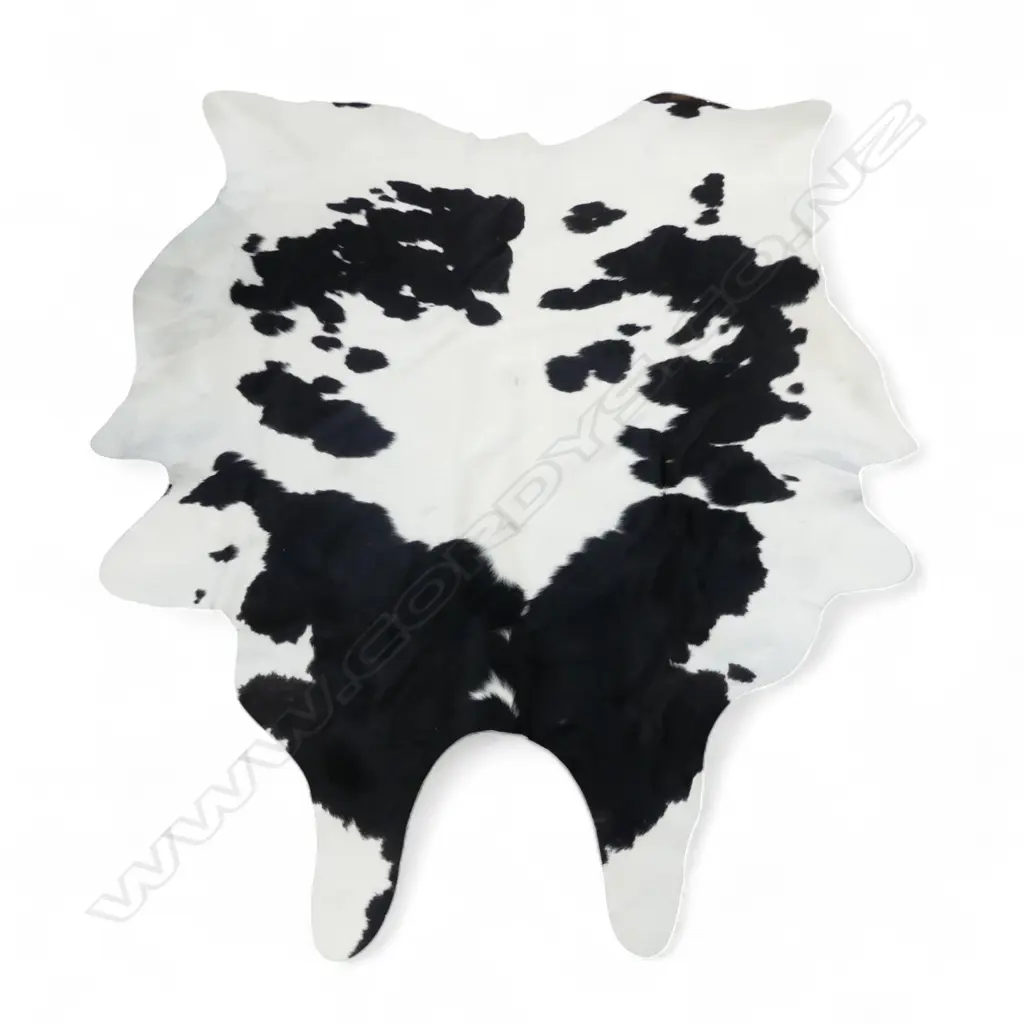 LG COW HIDE RUG 2650x2000mm Image 1++