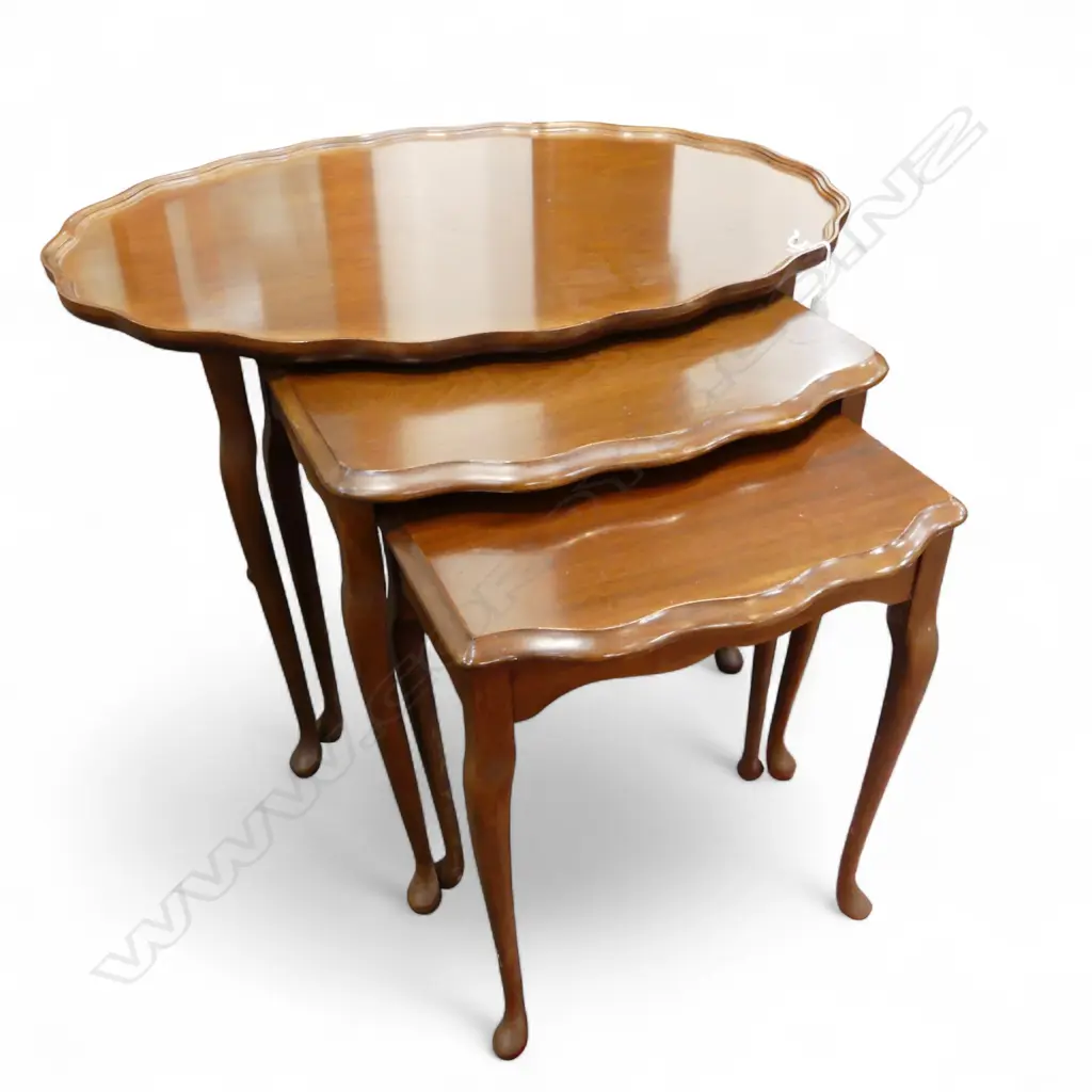 SET OF 3 NESTING TABLES H.485 W.710mm Image 1++