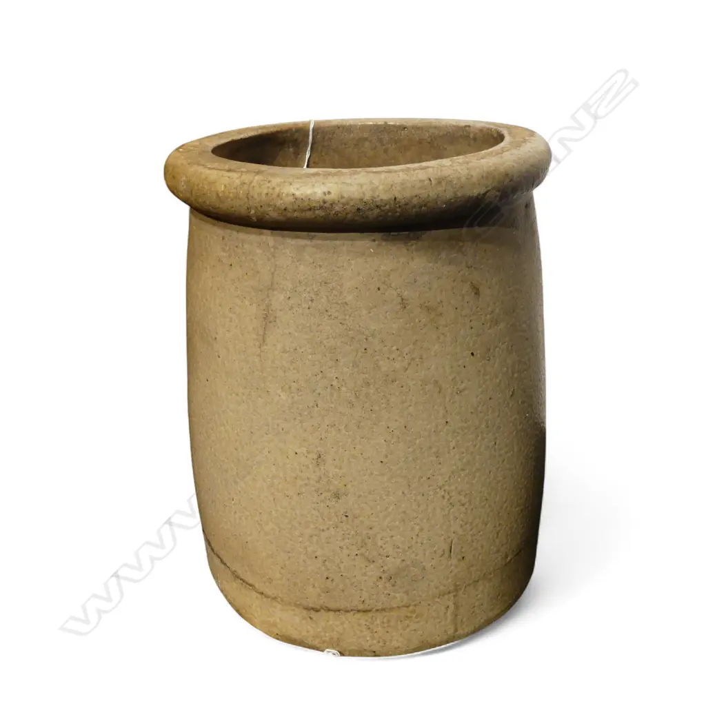 N.Z. POTTERY CHIMNEY POT H.330mm Image 1++