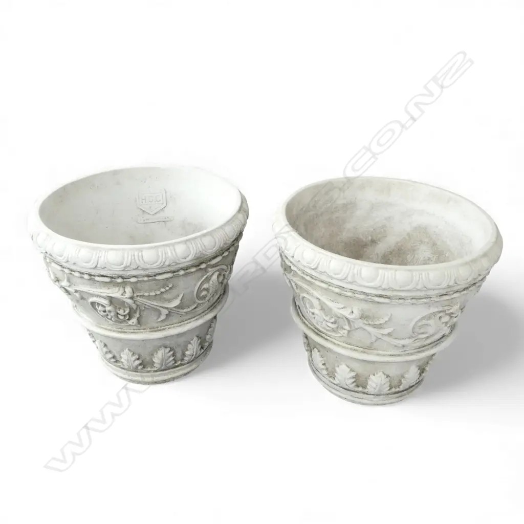 PR LG CONCRETE 'VERONA' PLANT POTS H.500mm, 550mm dia BY H.G.C ENGLAND Image 1++