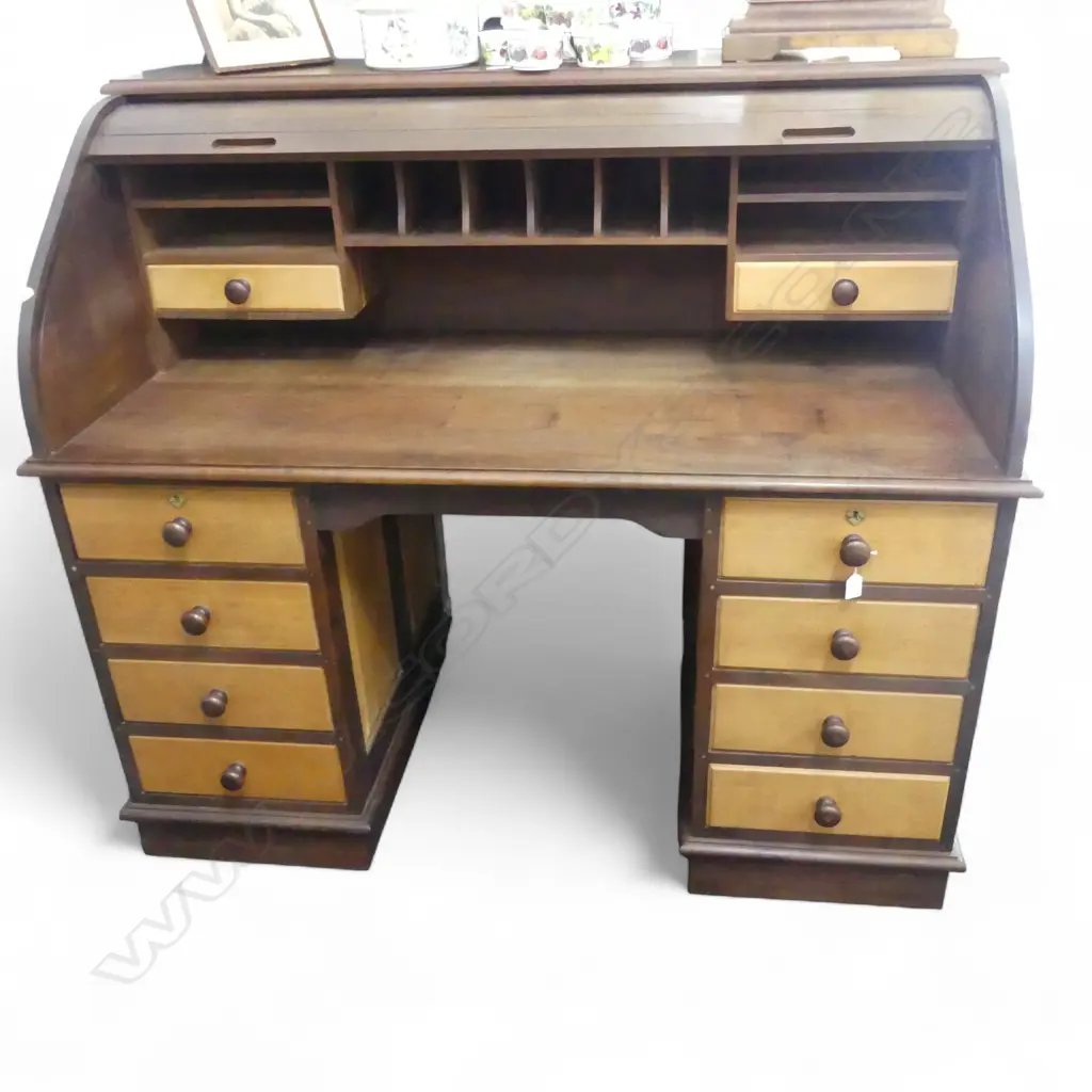 ROLL TOP DESK 1400x740x1220mm Image 1++