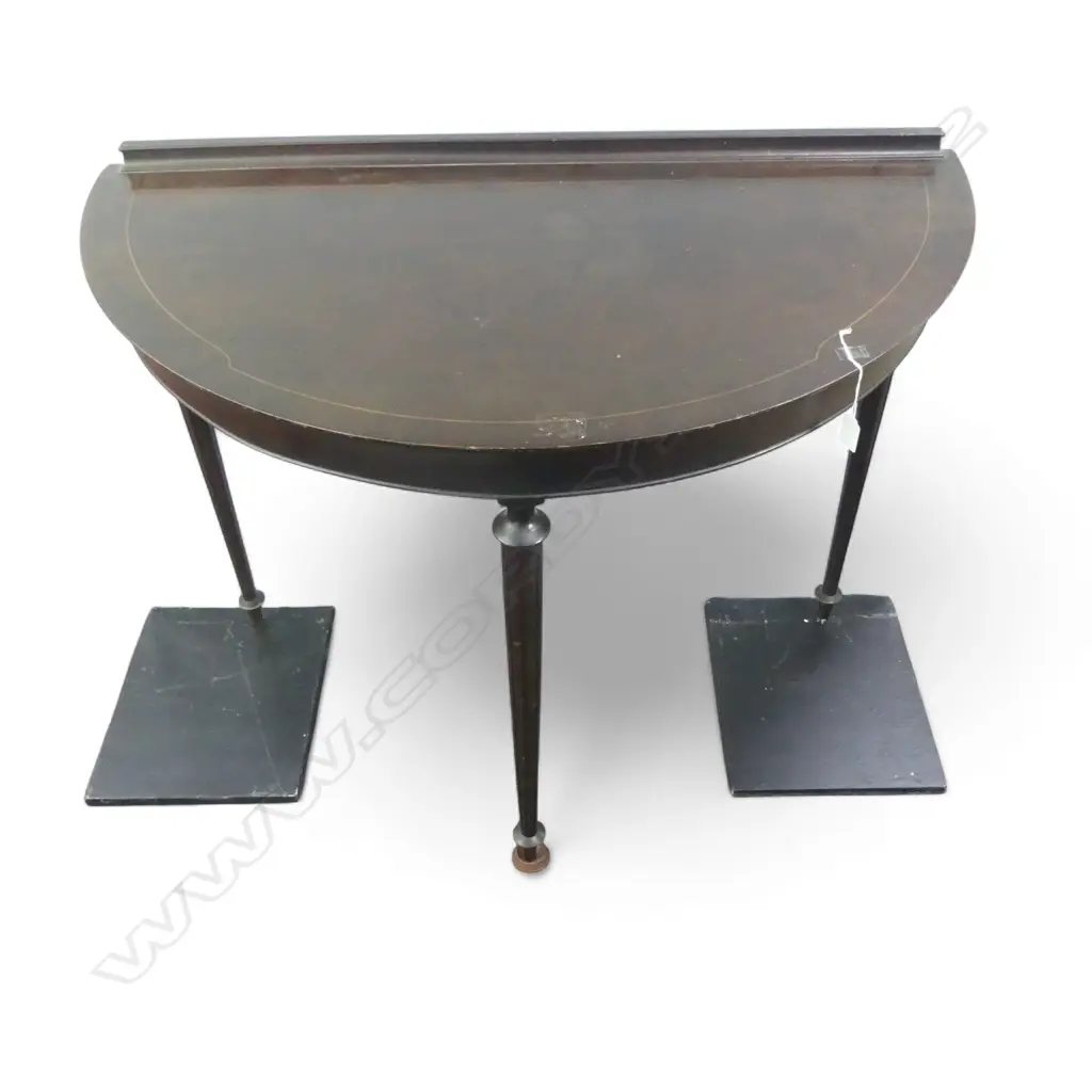 INLAID DEMILUNE TABLE 990x535x760mm Image 1++