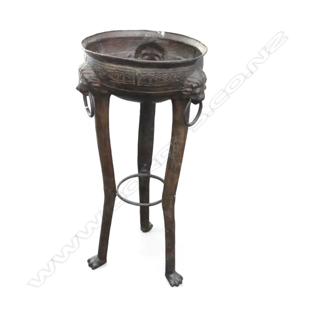ORIENTAL METAL PLANT STAND H.585mm Image 1++