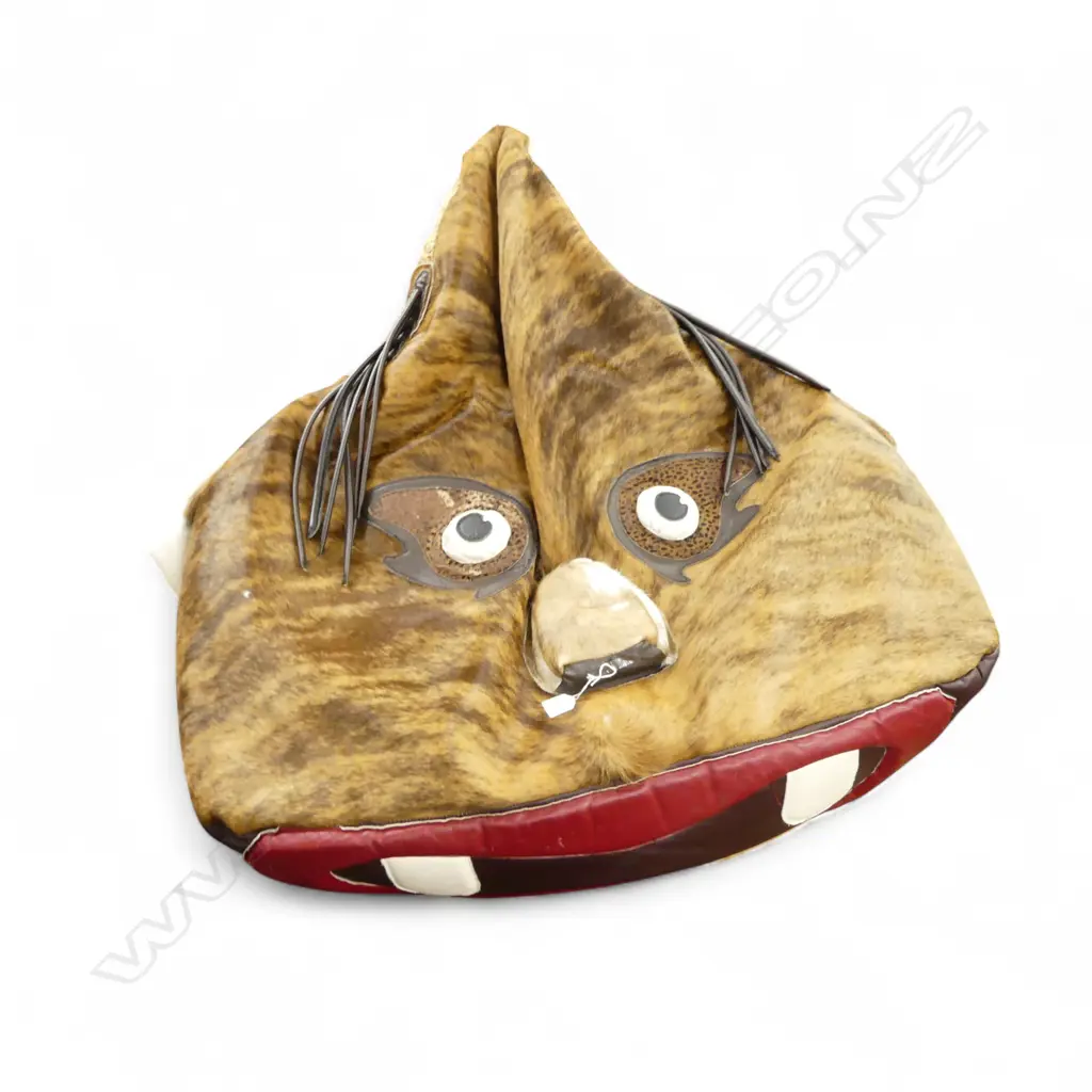 LG ANIMAL HIDE BEAN BAG Image 1++