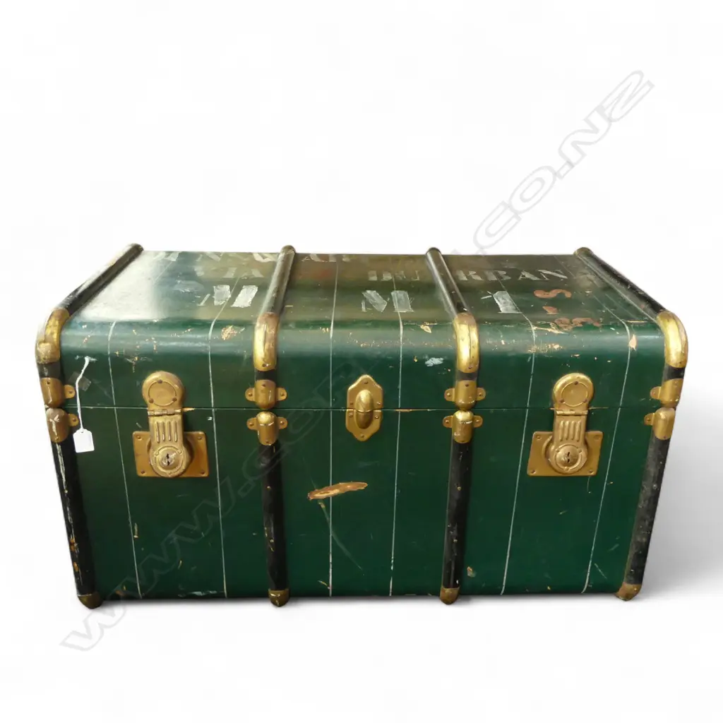 VINTAGE TRAVEL TRUNK some faults 510x510x900mm Image 1++