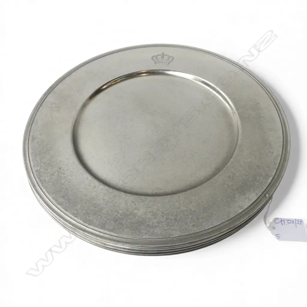 5 ANTIQUE STYLE PEWTER PLATES 300mm dia Image 1++