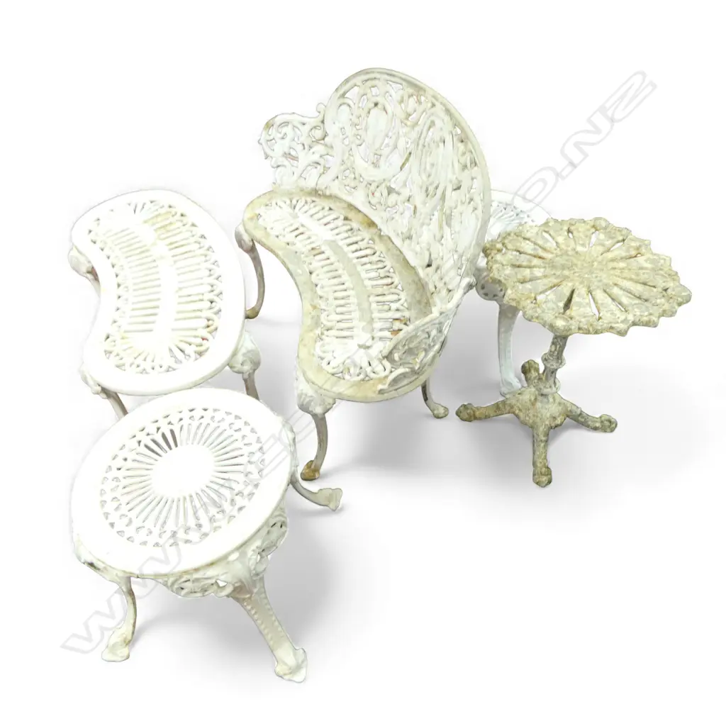 6 PCES WHITE METAL OUTDOOR FURNITURE; SETTEE W.960mm, PR STOOLS & TABLE + OTHER TABLES Image 1++