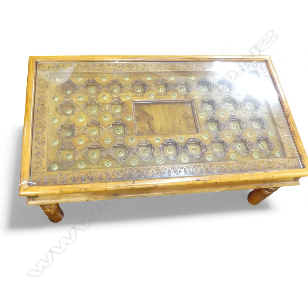 GLASS TOP EASTERN SHEEHSAM? STYLE COFFEE TABLE 1070x600x450mm Image 1++