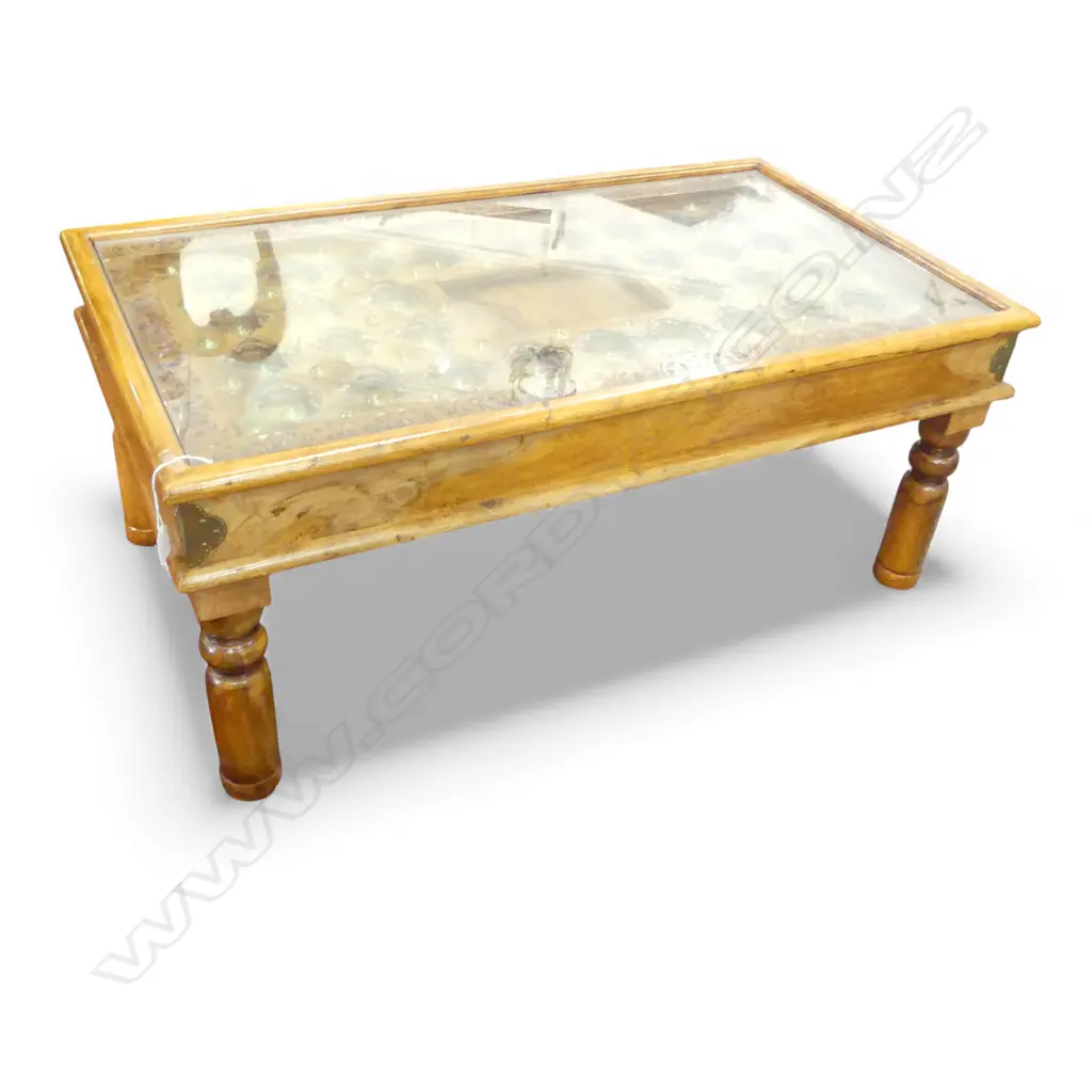 GLASS TOP EASTERN SHEEHSAM? STYLE COFFEE TABLE 1070x600x450mm Image 1++