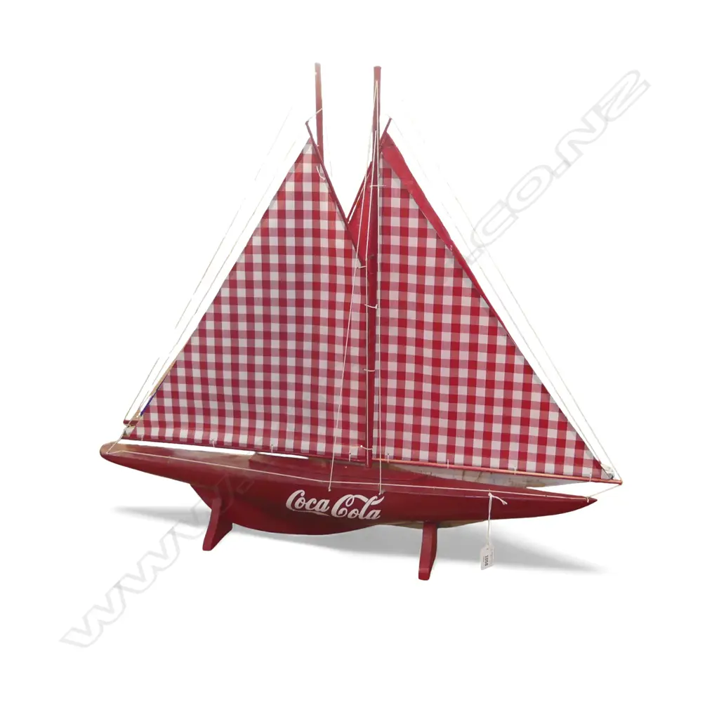 MODEL HALF YACHT 'COCA COLA' H.720mm Image 1++