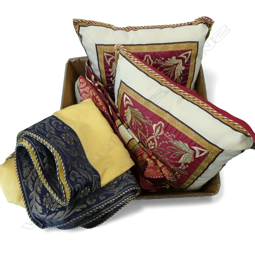 PR TASSELED CUSHIONS w. TASSELS + 2 OTHERS  Image 1++