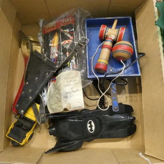 ASST. TOYS & BAT PHONE