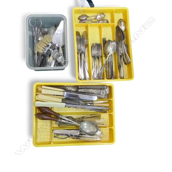 3 TRAYS ASST. CUTLERY