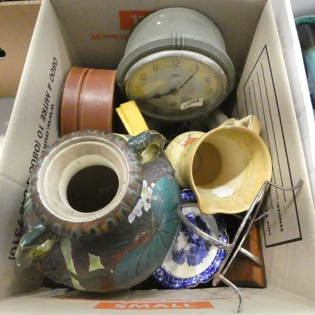 ASST. COLLECTABLES; CHINA, CLOCK, COLLARS, etc Image 1++