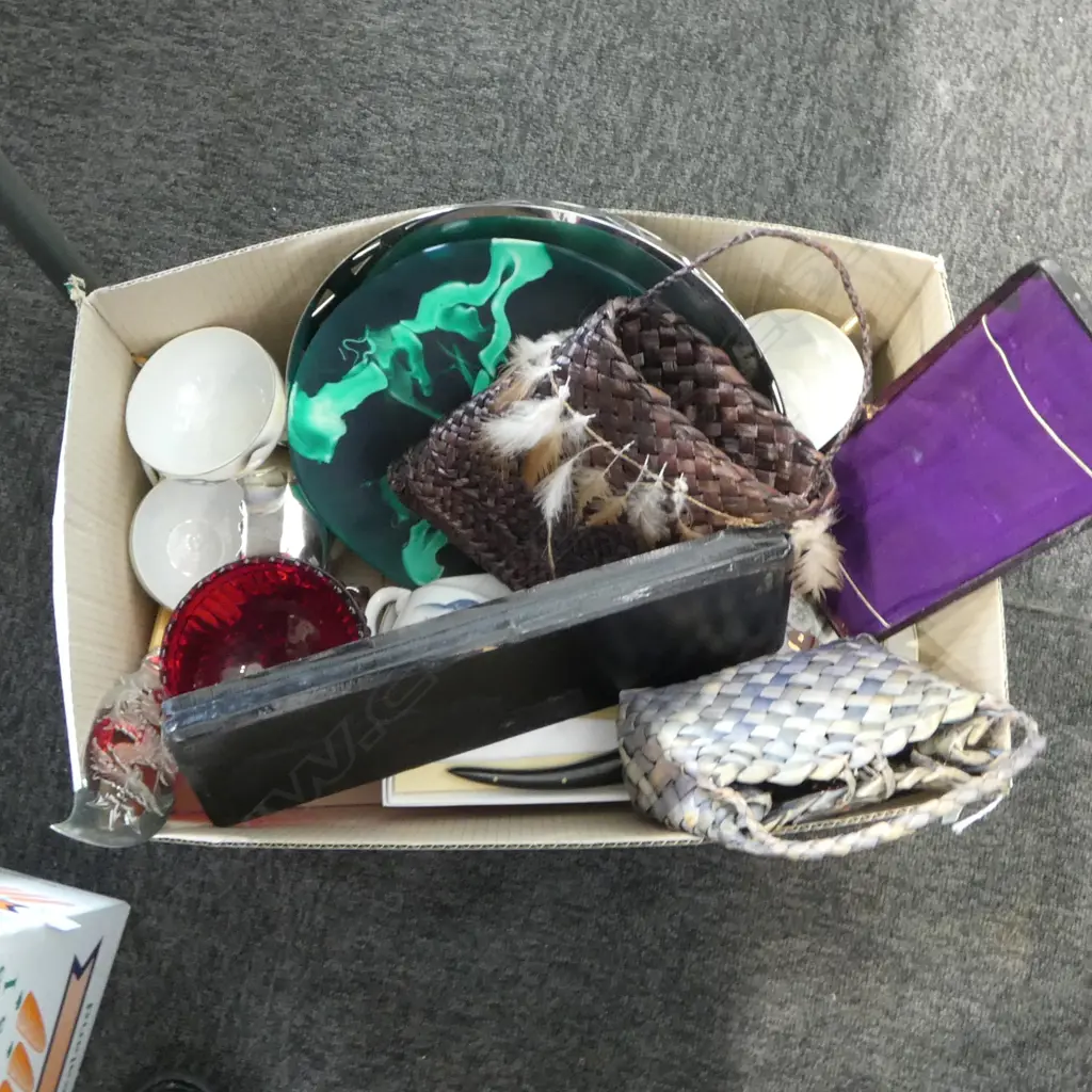 2 KETE, JAPANESE TEA SET, BOXED LAGUIOLE KNIFE, PR FISH SERVERS ETC Image 1++