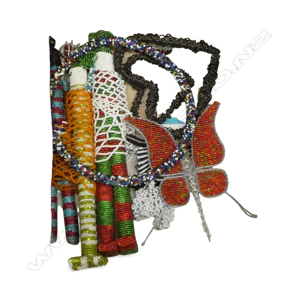 ASST. AFRICAN BEAD ANIMAL ORNAMENTS + 3 IDOLS etc Image 1++