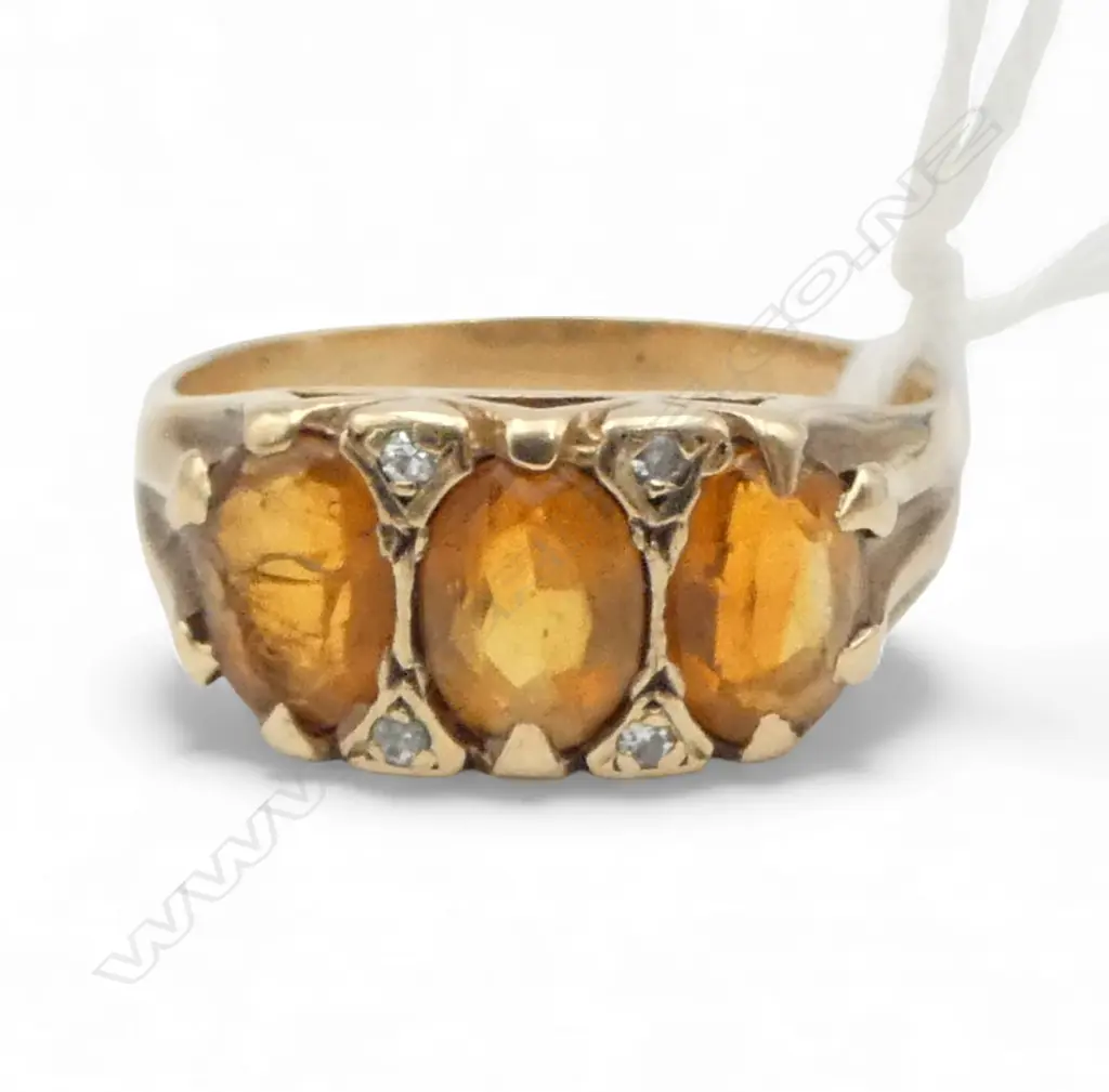 9ct CITRINE & DIAMOND RING 4.8gms 1 CITRINE SIZE S FAULTS TO STONES Image 1++