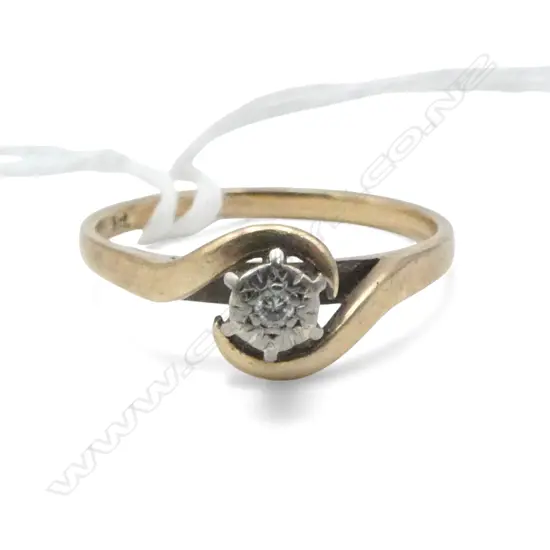 9CT DIAMOND RING, 2gms SIZE P
